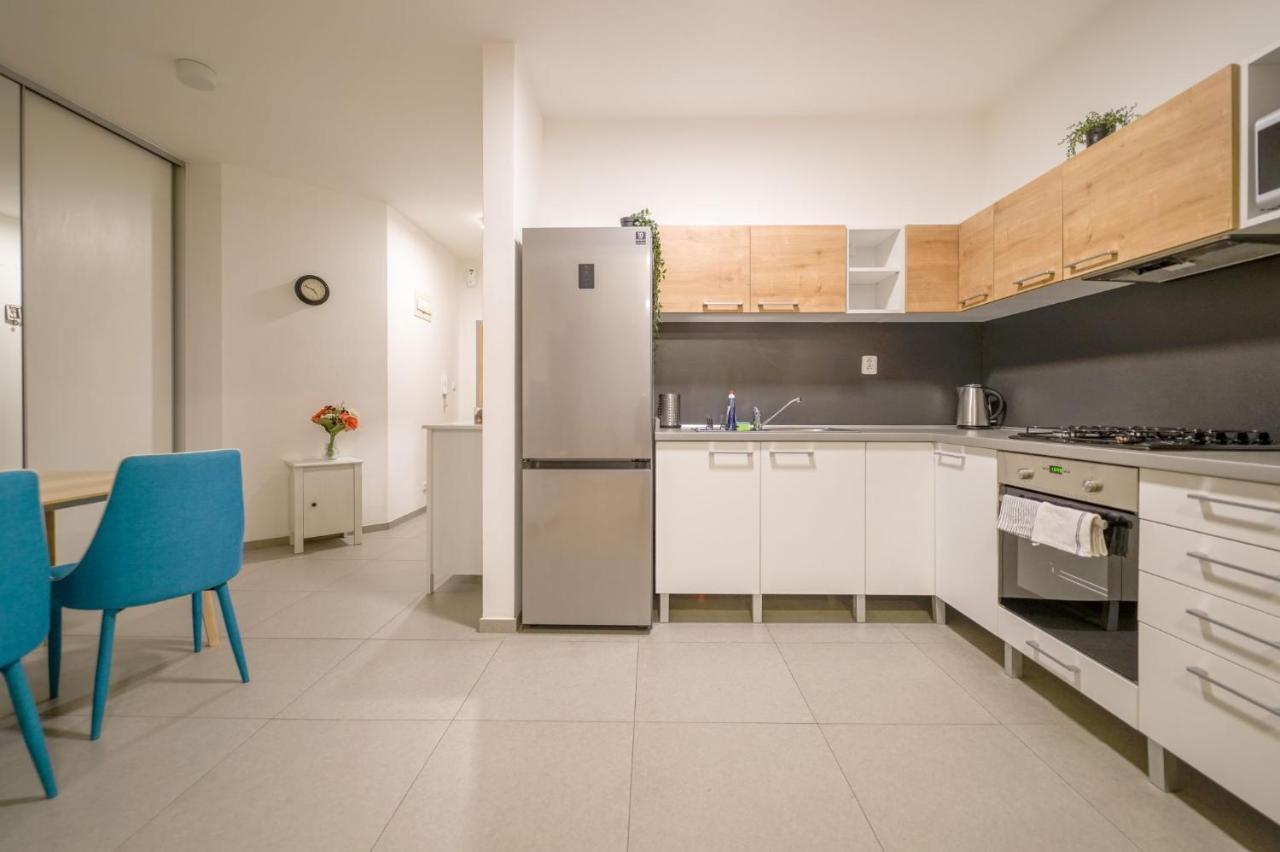 Vesna Convenient Apartment บราติสลาวา ภายนอก รูปภาพ